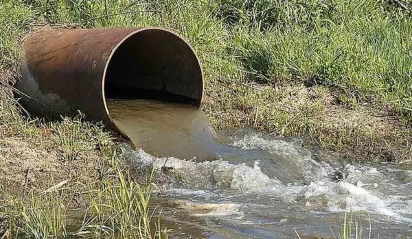 vertido-de-liquidos-cloacales-al-ambiente-bioingepro-600x349