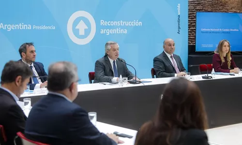 Alberto Fern_ndez llam_ a 'tomar decisiones r_pidas' por el cambio clim_tico