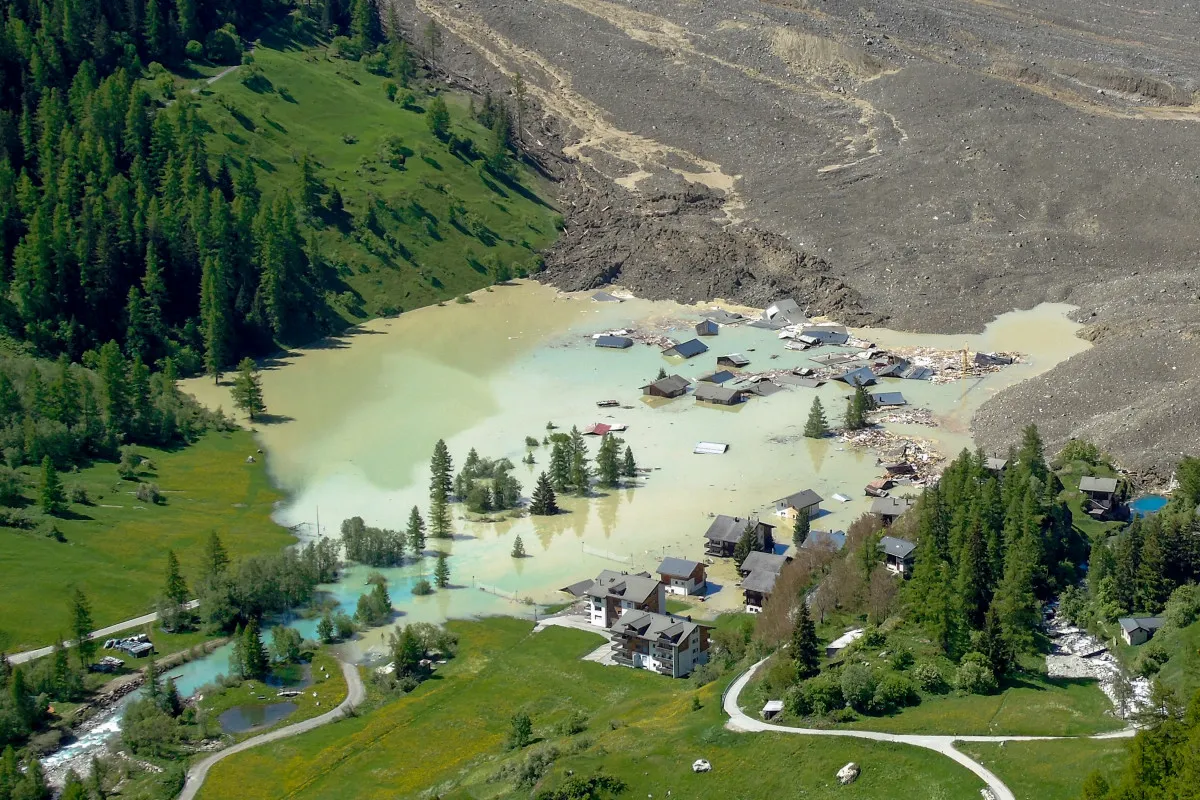 switzerland-environment-mountains-disasters-landslide