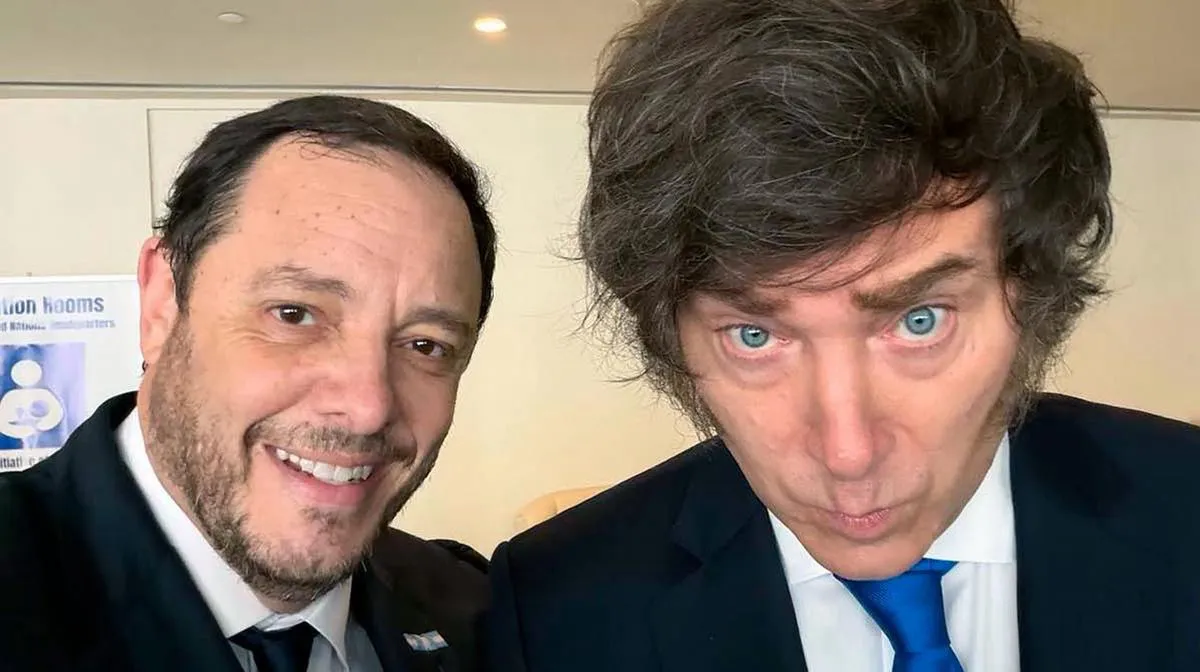 abdfe2f8-f0b4-4f9b-aad9-8fe50e51dc6d