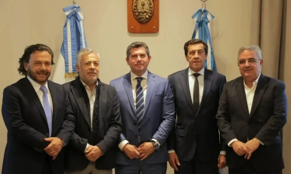 multimedia.normal.9969fcab5a60304c.bm9ybWFsLndlYnA=